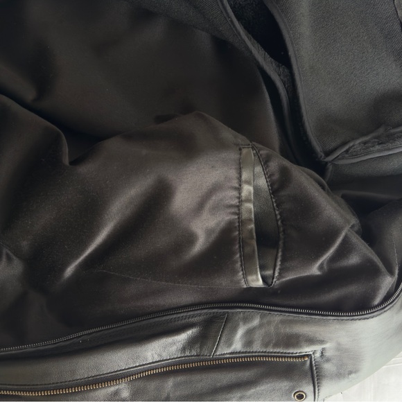 Vintage Men’s Leather Faux Fur Lined Coat - Picture 9 of 12